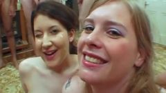 Prawdziwe domowe nagrania brytyjskiej imprezy bukkake 
