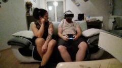 [AMATEUR VF] Ssę chłopaka mojej BFF, kiedy bawi się VR. Myśli, że to jego GF lodzik 